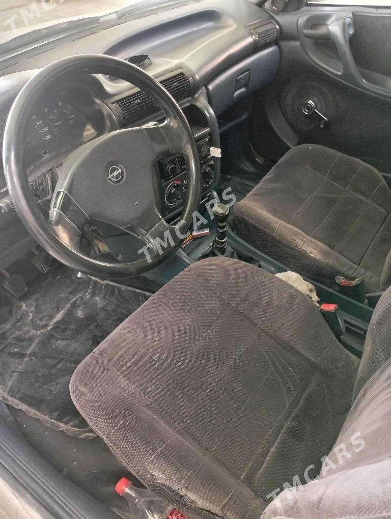Opel Astra 1992 - 24 000 TMT - Bäherden - img 5