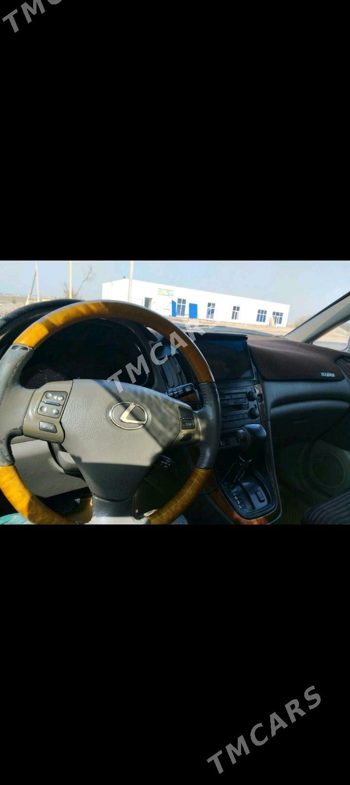 Lexus RX 300 2000 - 170 000 TMT - Дянев - img 3
