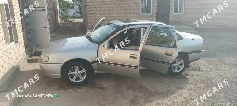 Opel Vectra 1991 - 26 000 TMT - Векильбазар - img 3