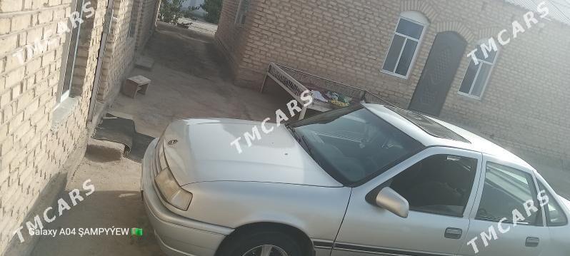 Opel Vectra 1991 - 26 000 TMT - Векильбазар - img 2