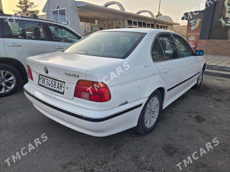 BMW 528 2000 - 100 000 TMT - Мары - img 4