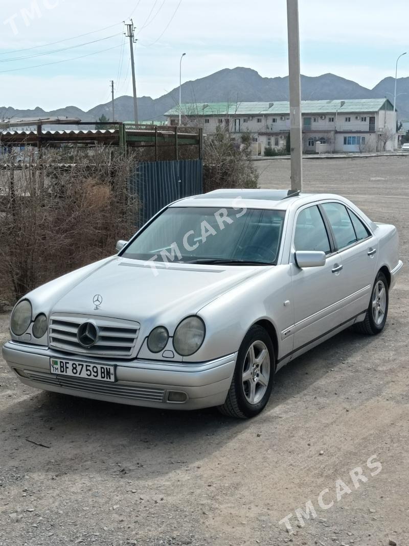 Mercedes-Benz E320 1999 - 120 000 TMT - Туркменбаши - img 2