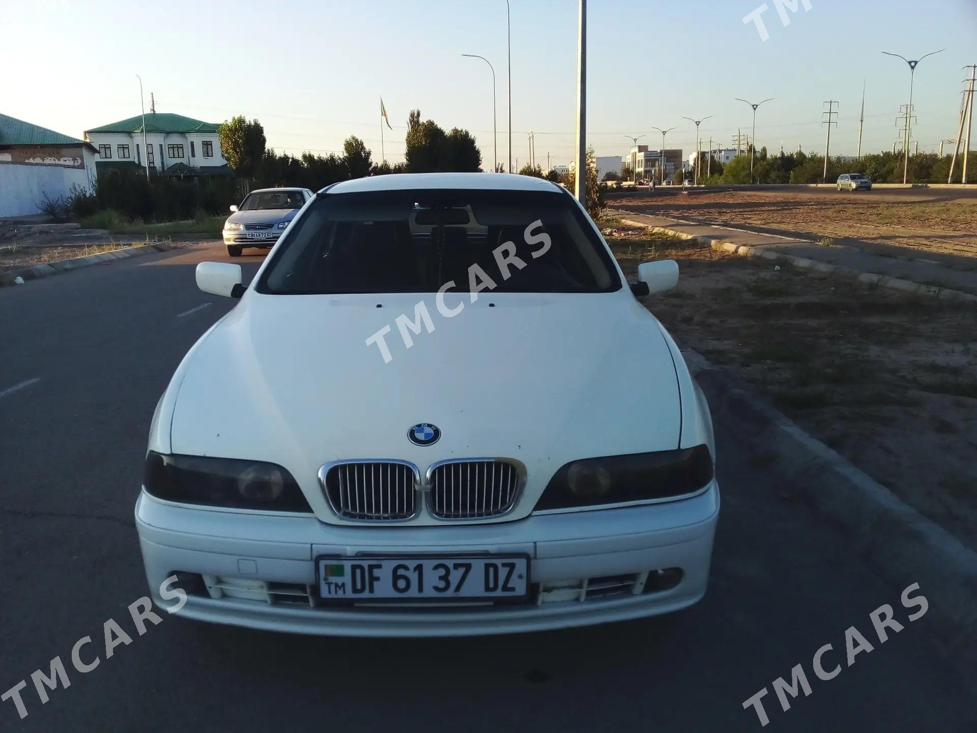 BMW E39 1998 - 60 000 TMT - Дашогуз - img 9