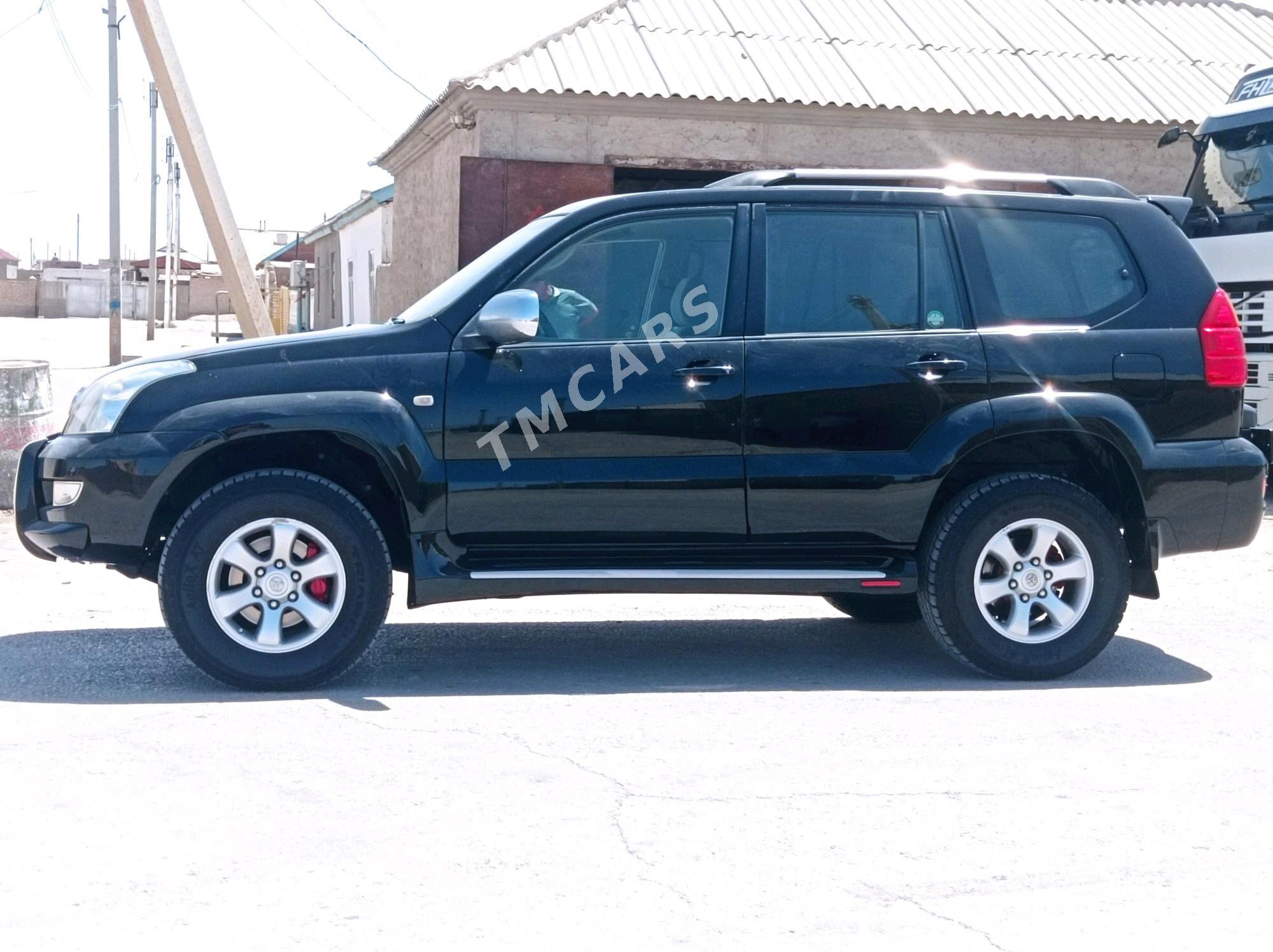Toyota Land Cruiser Prado 2005 - 300 000 TMT - Гумдаг - img 2