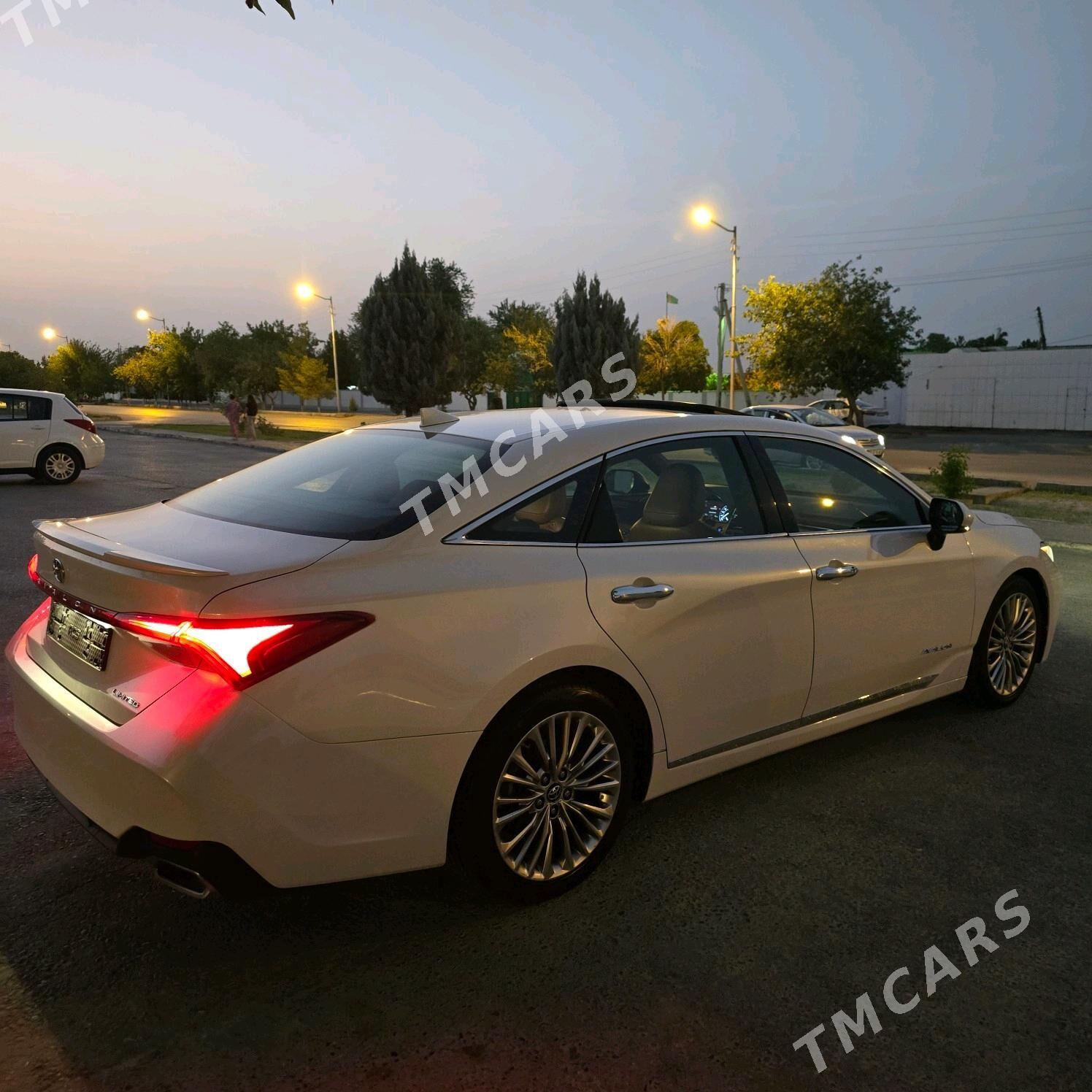 Toyota Avalon 2019 - 500 000 TMT - Ашхабад - img 3