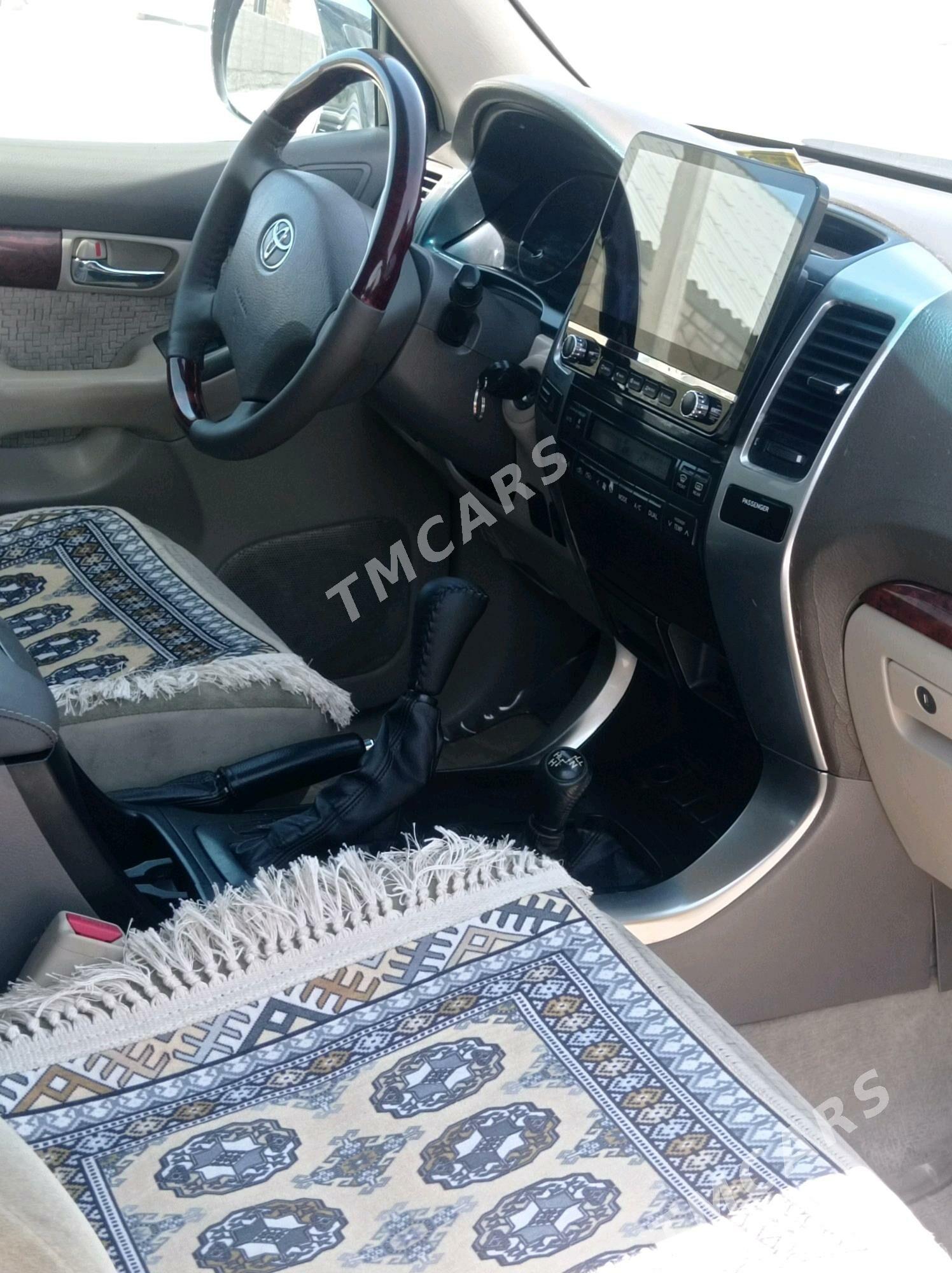 Toyota Land Cruiser Prado 2005 - 300 000 TMT - Гумдаг - img 3