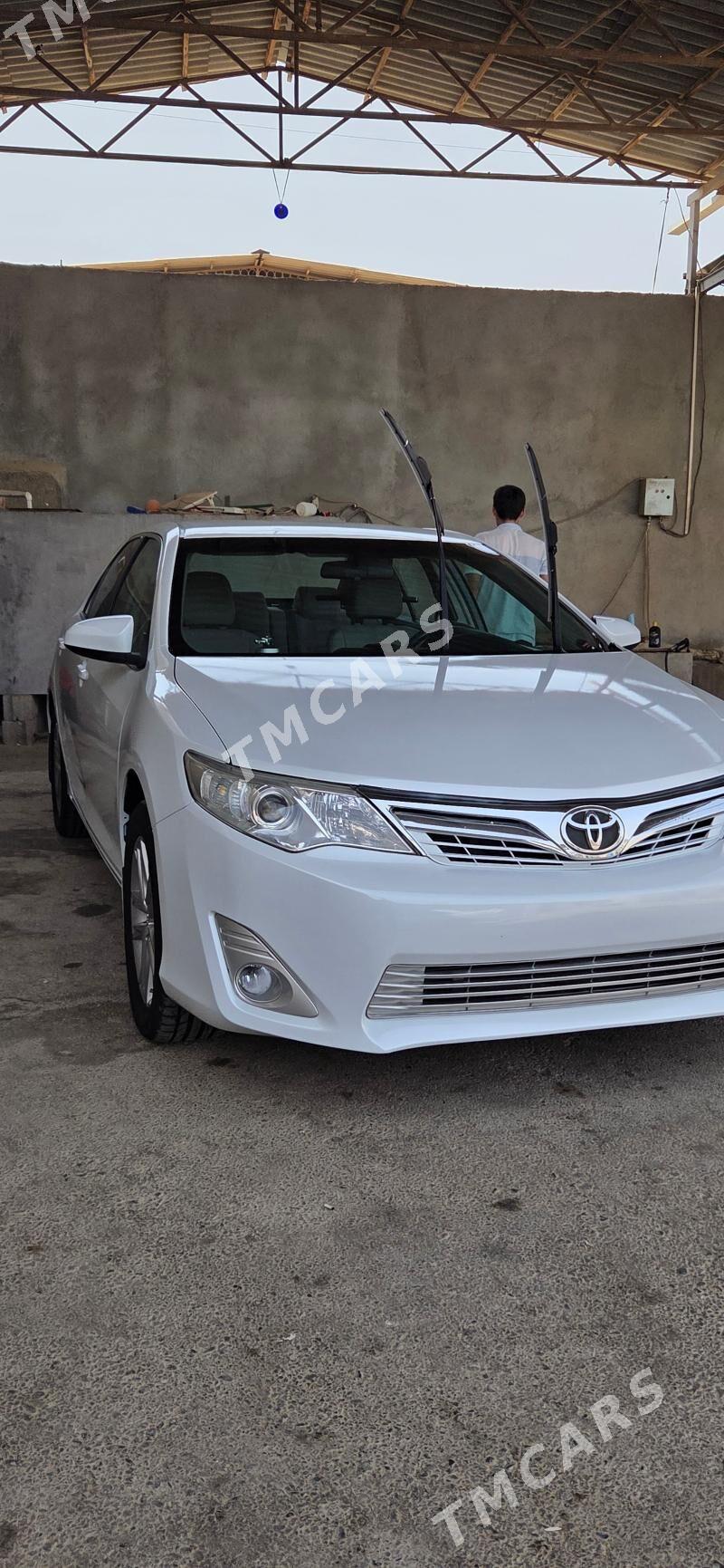 Toyota Camry 2012 - 255 000 TMT - Теджен - img 2