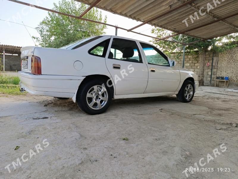 Opel Vectra 1992 - 30 000 TMT - Ýaşlyk - img 5