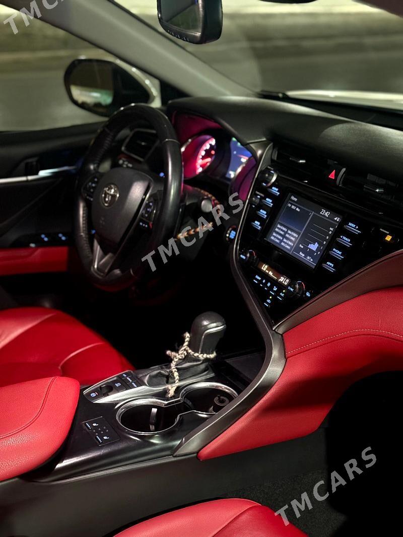 Toyota Camry 2018 - 350 000 TMT - Гарадамак Шор - img 4