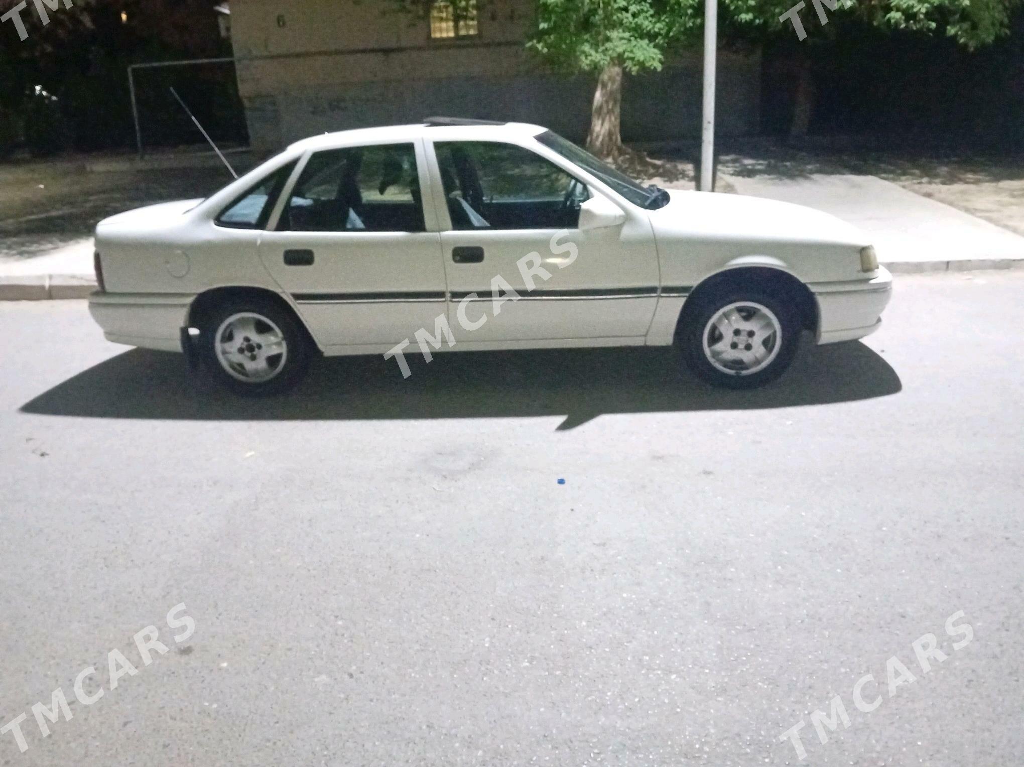 Opel Vectra 1995 - 37 000 TMT - 10 mkr - img 2