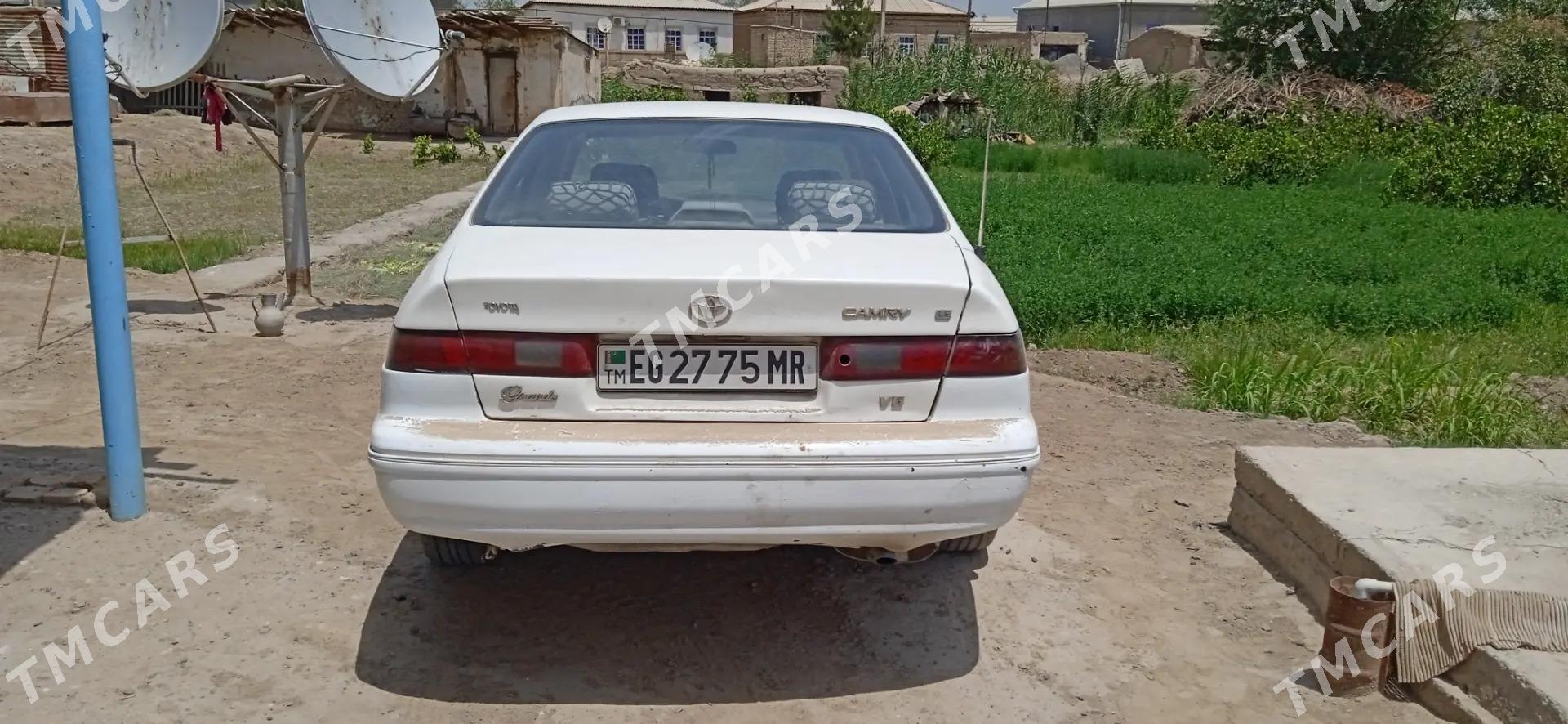 Toyota Camry 1998 - 80 000 TMT - Мургап - img 3