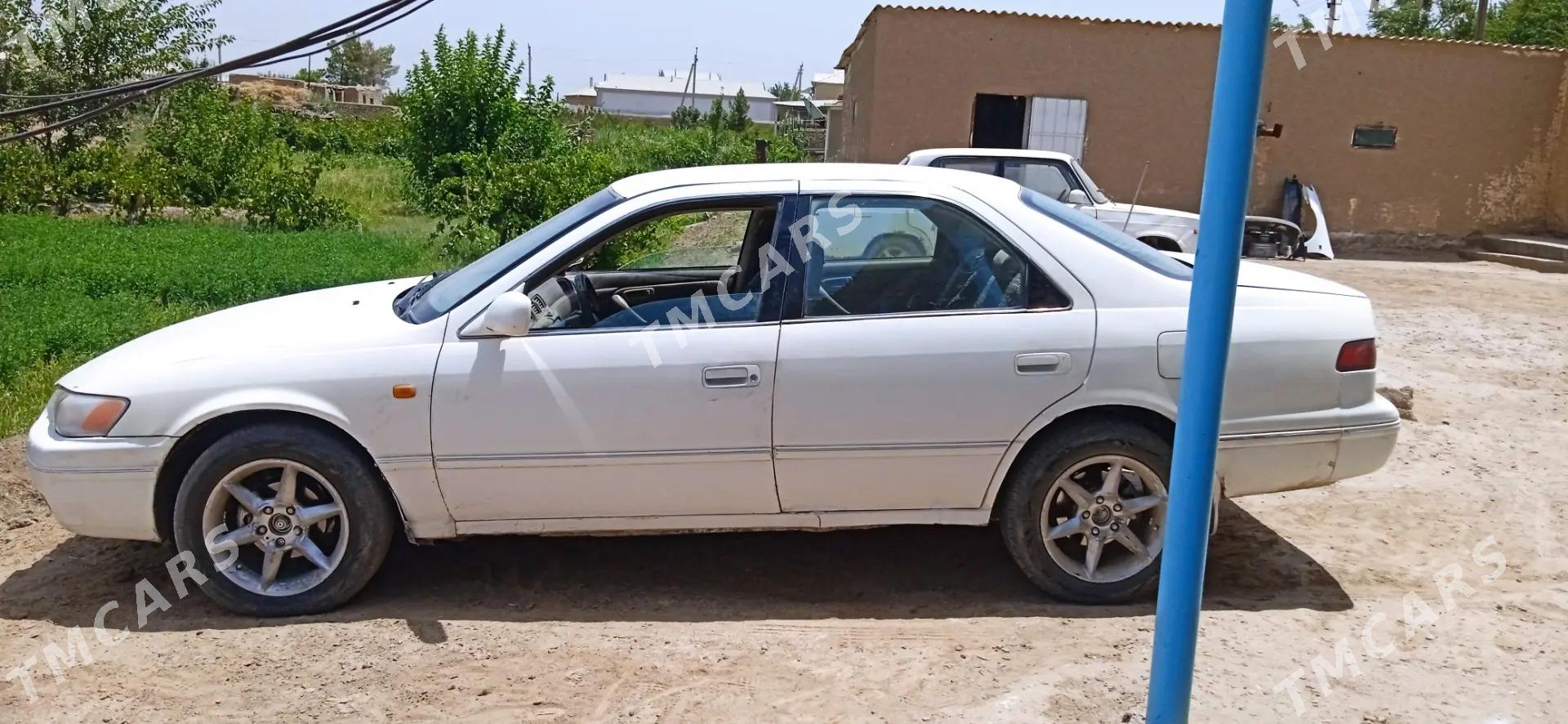Toyota Camry 1998 - 80 000 TMT - Мургап - img 4