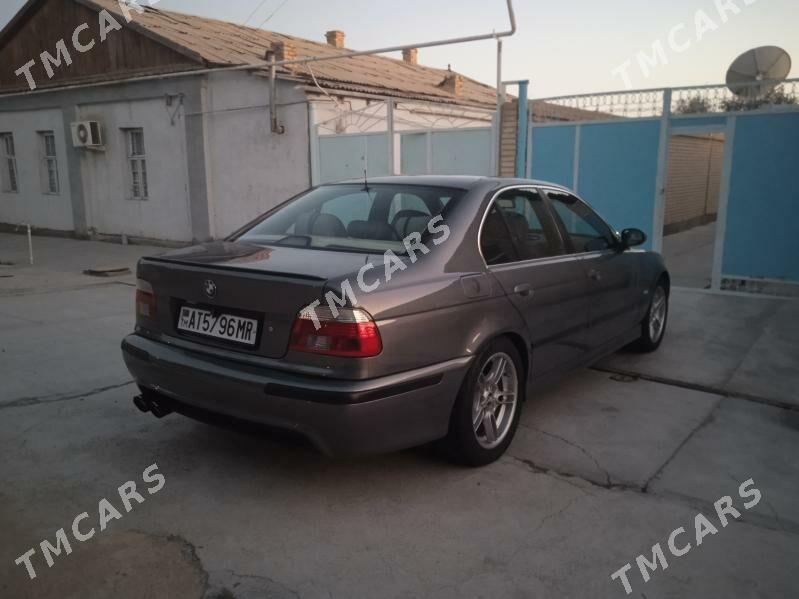 BMW 540 2001 - 125 000 TMT - Байрамали - img 2