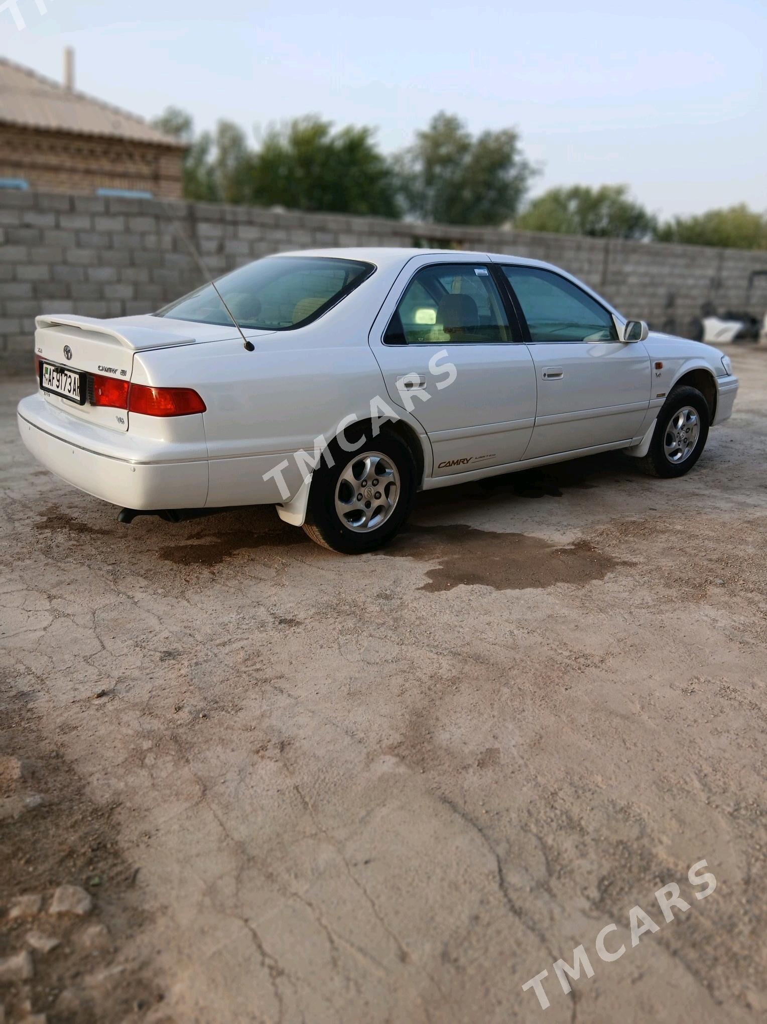 Toyota Camry 2000 - 120 000 TMT - Теджен - img 5