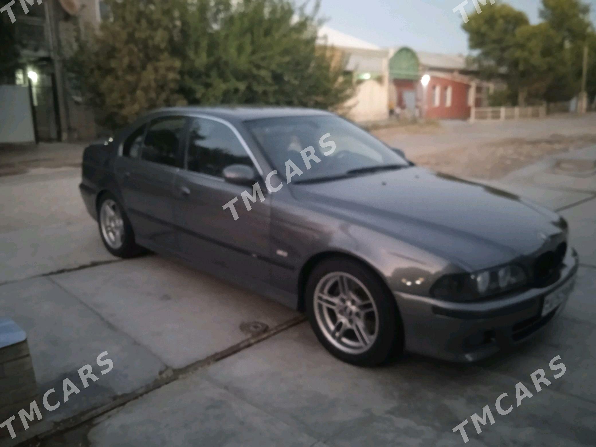 BMW 540 2001 - 125 000 TMT - Байрамали - img 3