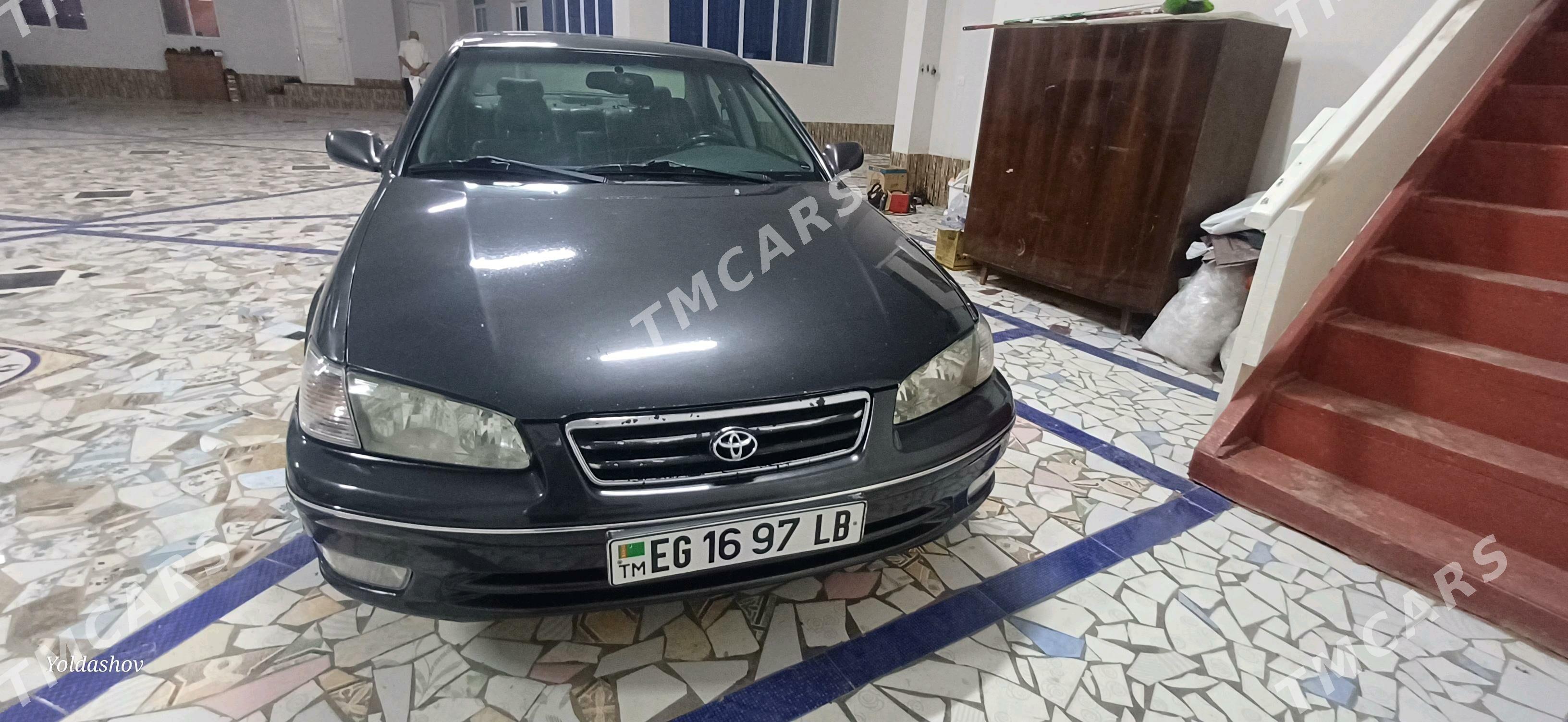 Toyota Camry 2001 - 160 000 TMT - Çärjew - img 2