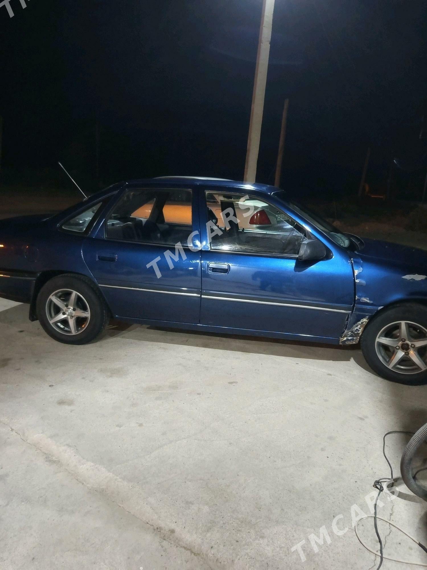 Opel Vectra 1989 - 26 000 TMT - Мургап - img 4