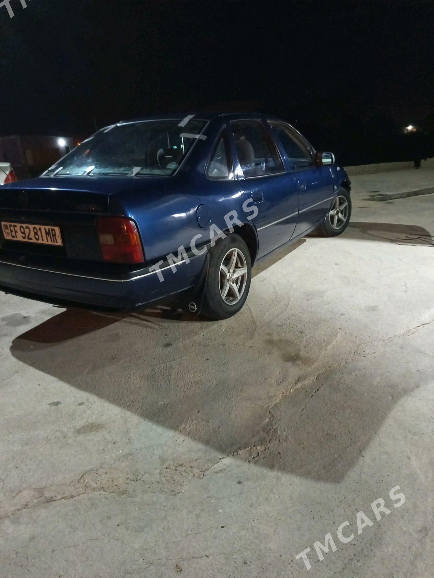 Opel Vectra 1989 - 26 000 TMT - Мургап - img 1