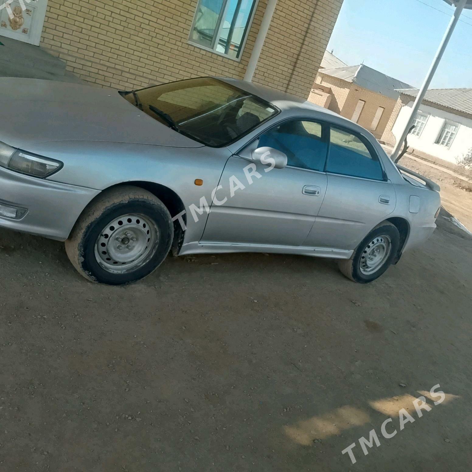 Toyota Carina 1997 - 35 000 TMT - Сакарчага - img 4