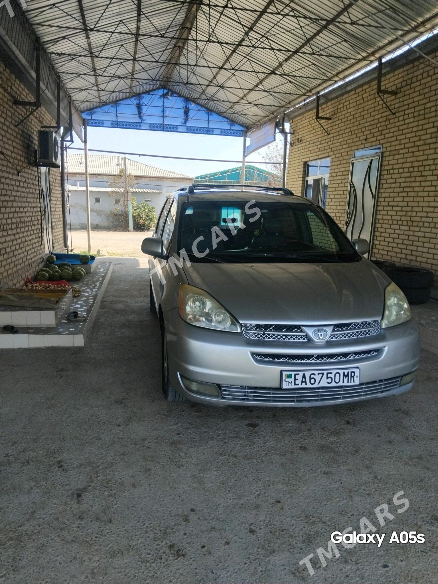 Toyota Sienna 2004 - 220 000 TMT - Murgap - img 9