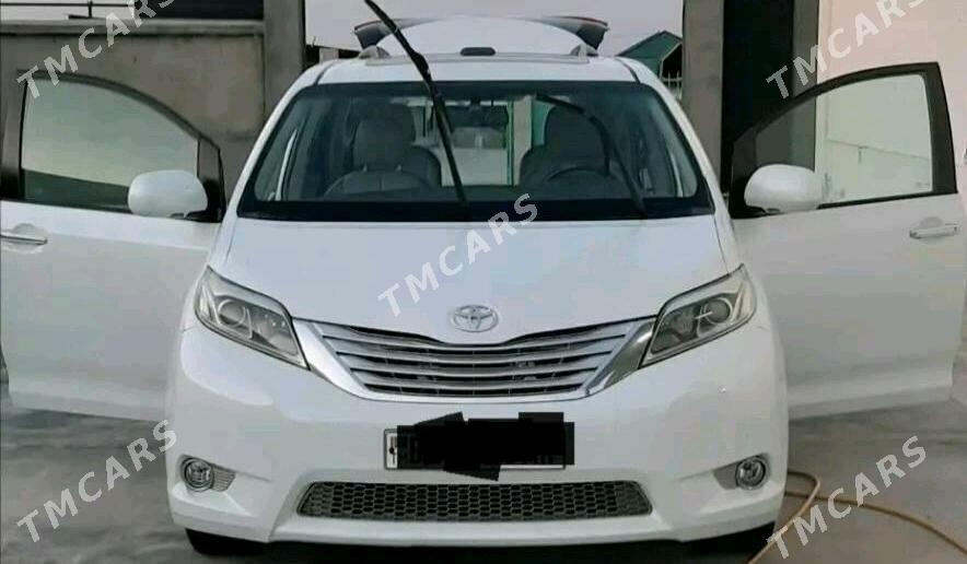 Toyota Sienna 2010 - 305 000 TMT - Änew - img 3