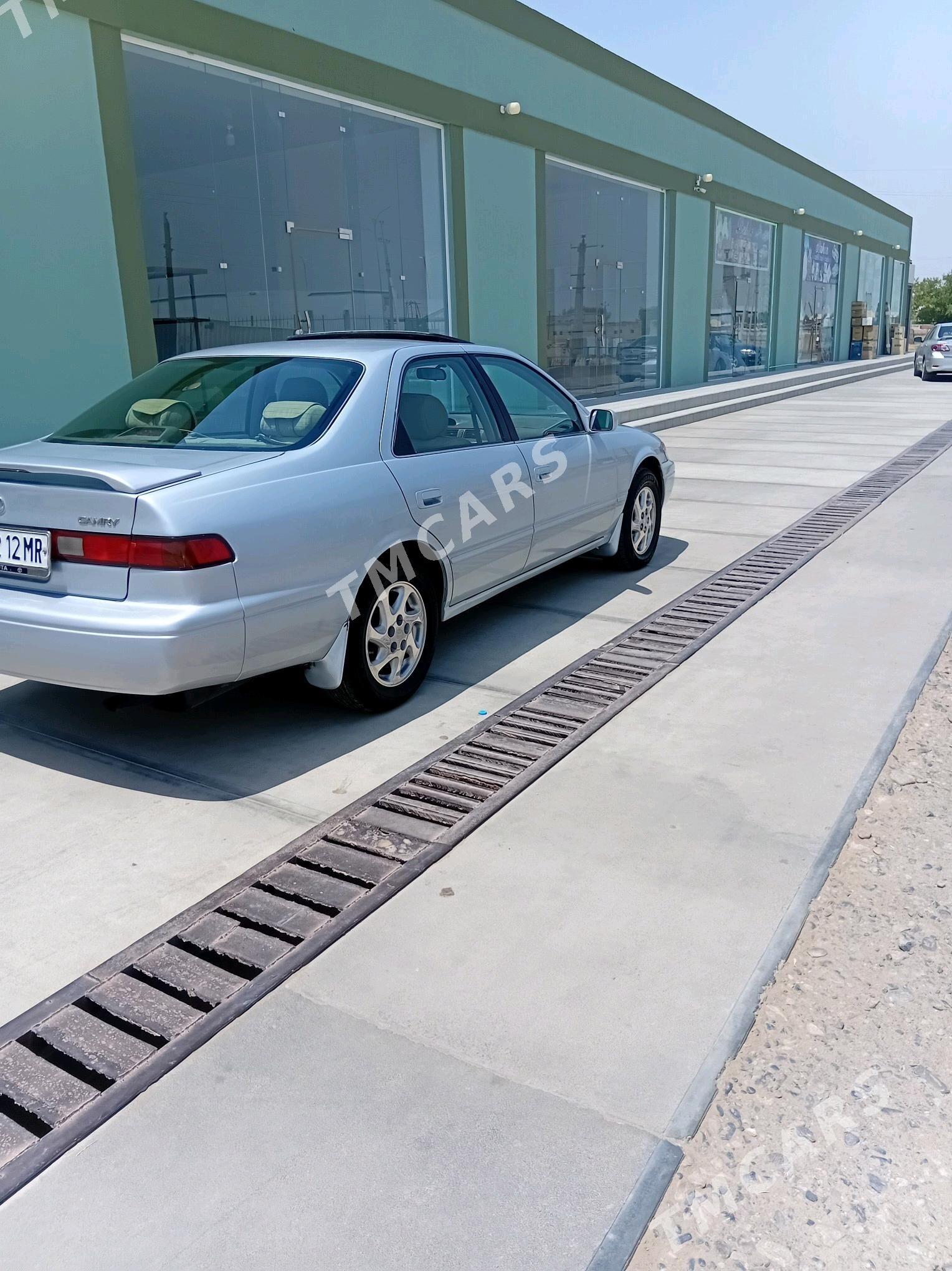 Toyota Camry 1999 - 120 000 TMT - Мары - img 5