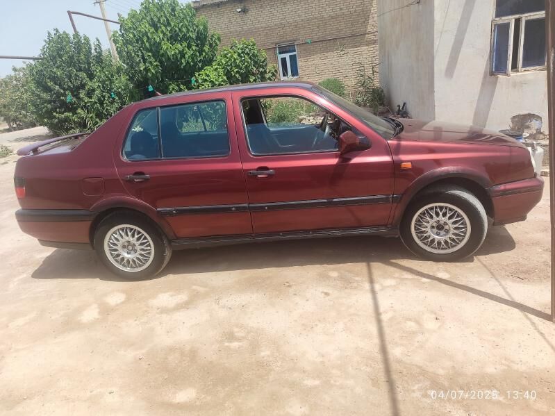 Volkswagen Jetta 1993 - 28 000 TMT - Саят - img 7