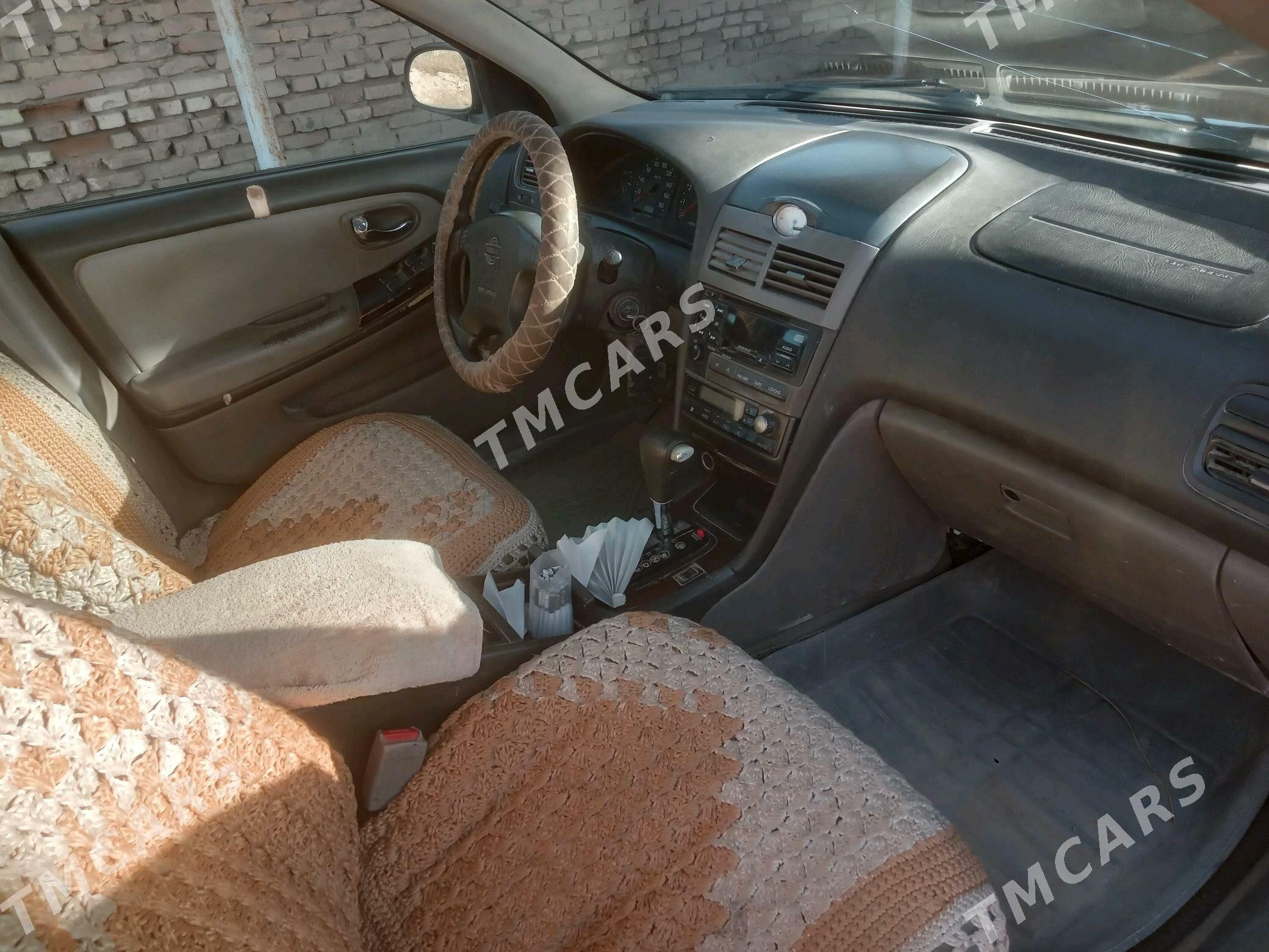 Nissan Maxima 2000 - 40 000 TMT - Hojambaz - img 5