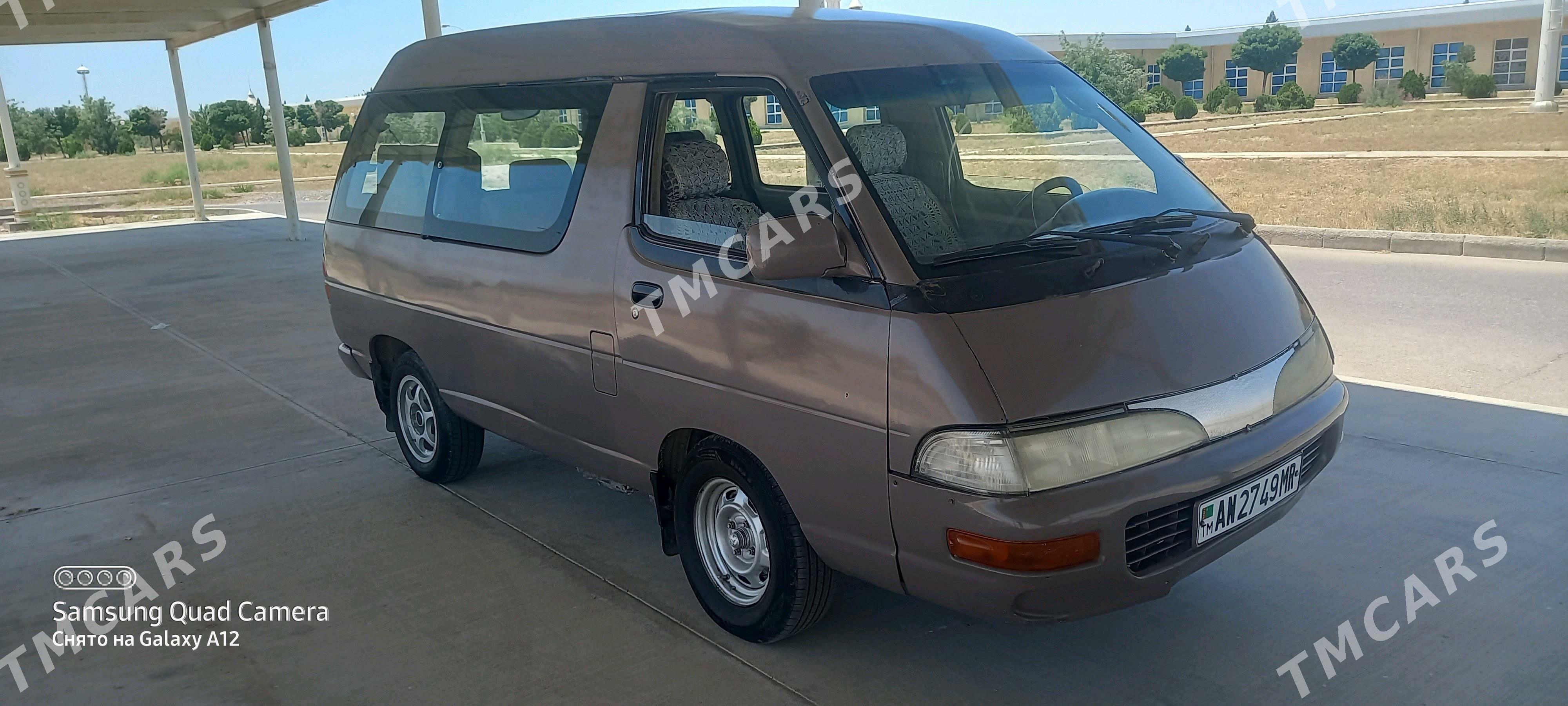 Toyota Hiace 1992 - 30 000 TMT - Мары - img 4