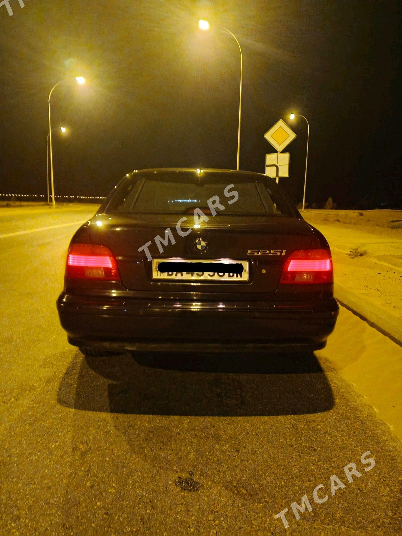 BMW E39 2001 - 119 000 TMT - Джебел - img 4