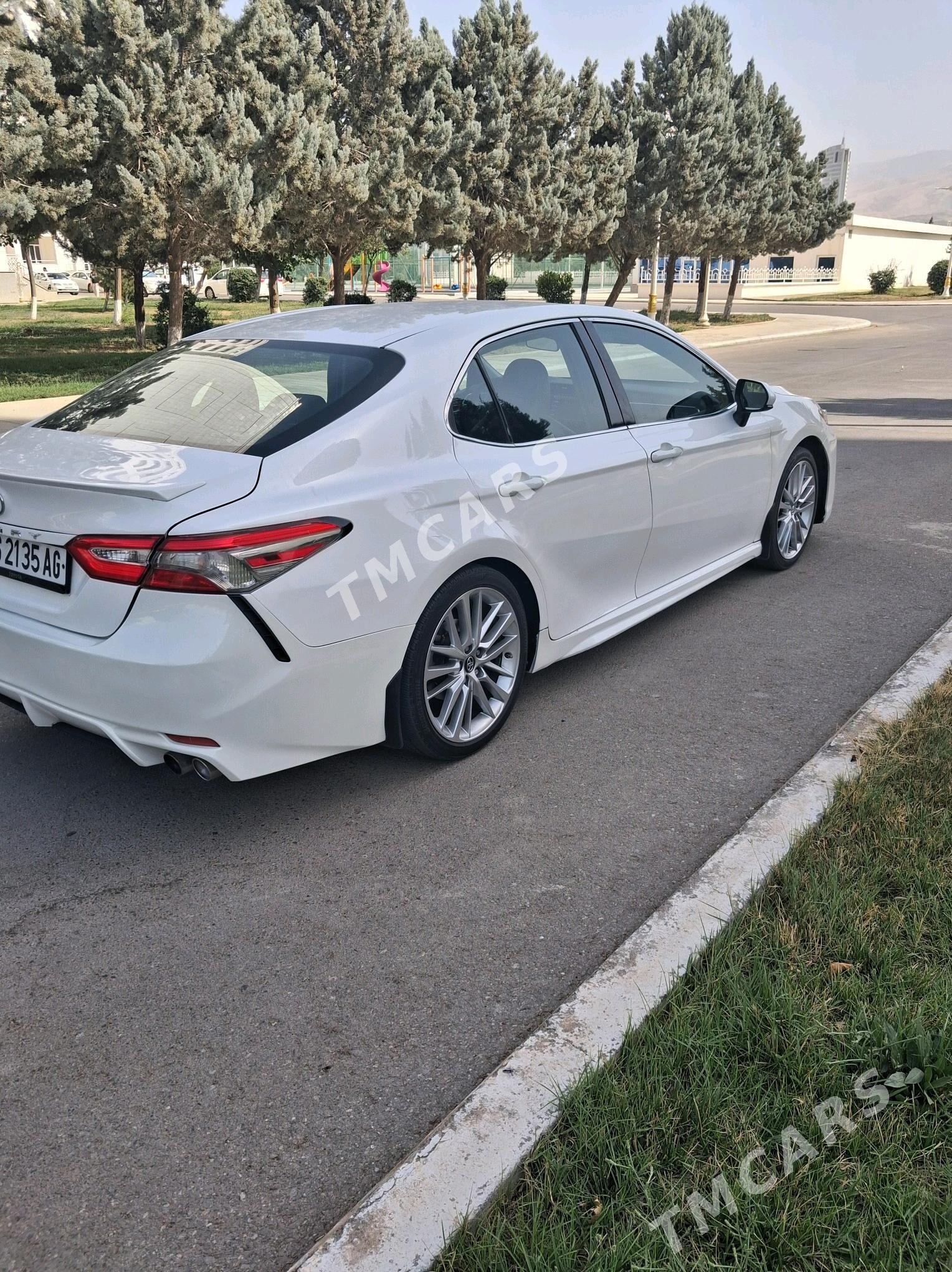 Toyota Camry 2018 - 275 000 TMT - Ашхабад - img 3