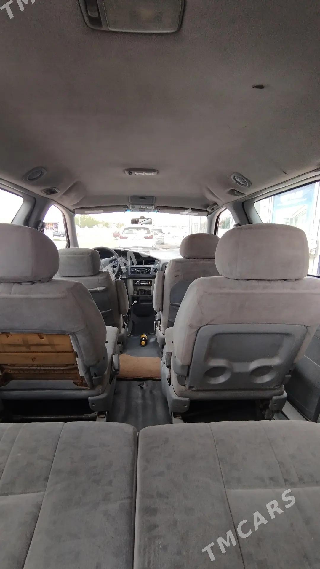 Toyota Sienna 2001 - 130 000 TMT - Mary - img 3