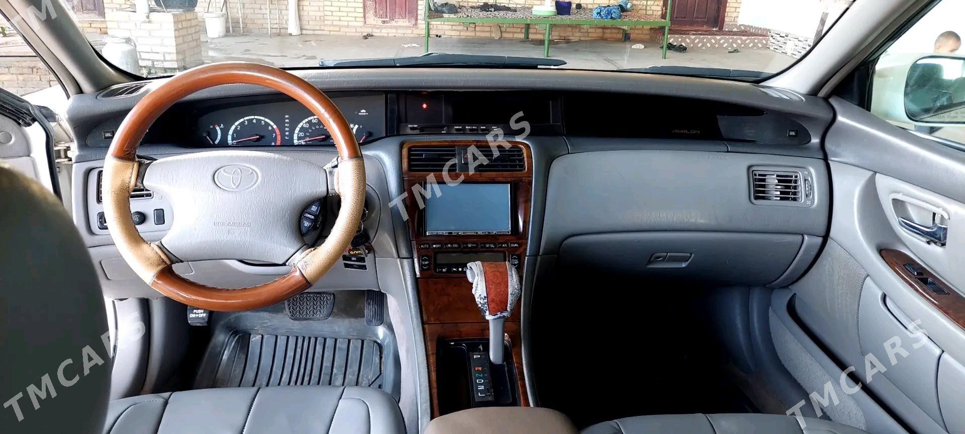 Toyota Avalon 2000 - 180 000 TMT - Халач - img 3