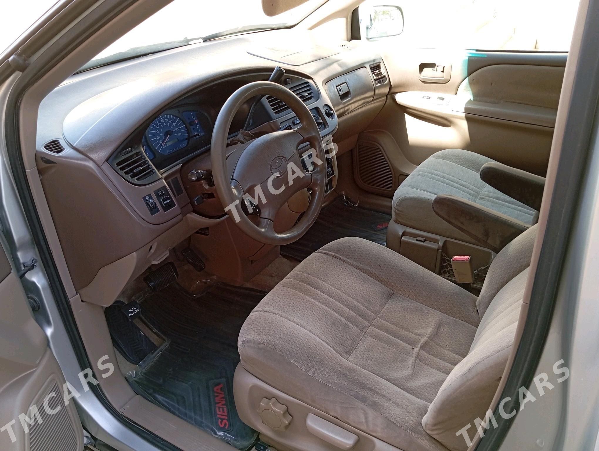 Toyota Sienna 2002 - 158 000 TMT - Mary - img 4