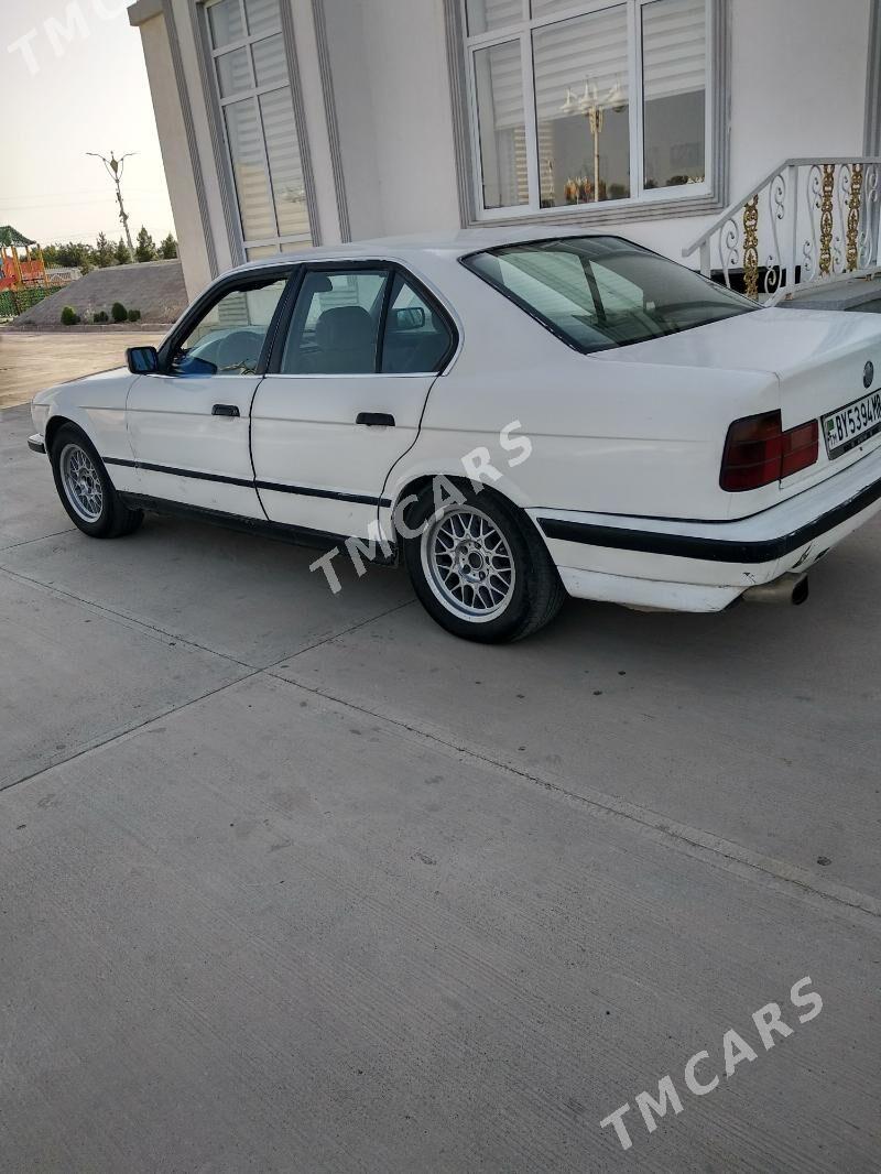 BMW 520 1993 - 40 000 TMT - Сакарчага - img 2