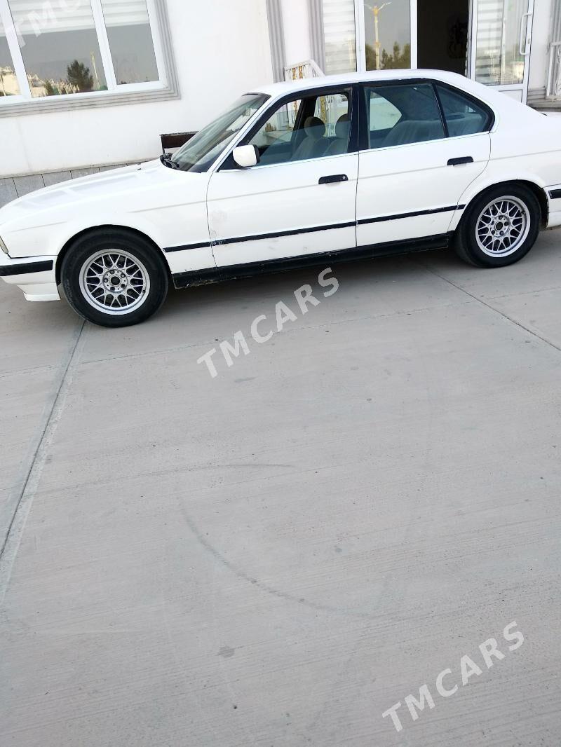 BMW 520 1993 - 40 000 TMT - Сакарчага - img 3