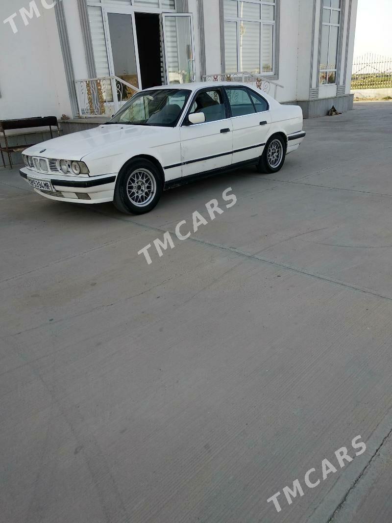 BMW 520 1993 - 40 000 TMT - Сакарчага - img 4