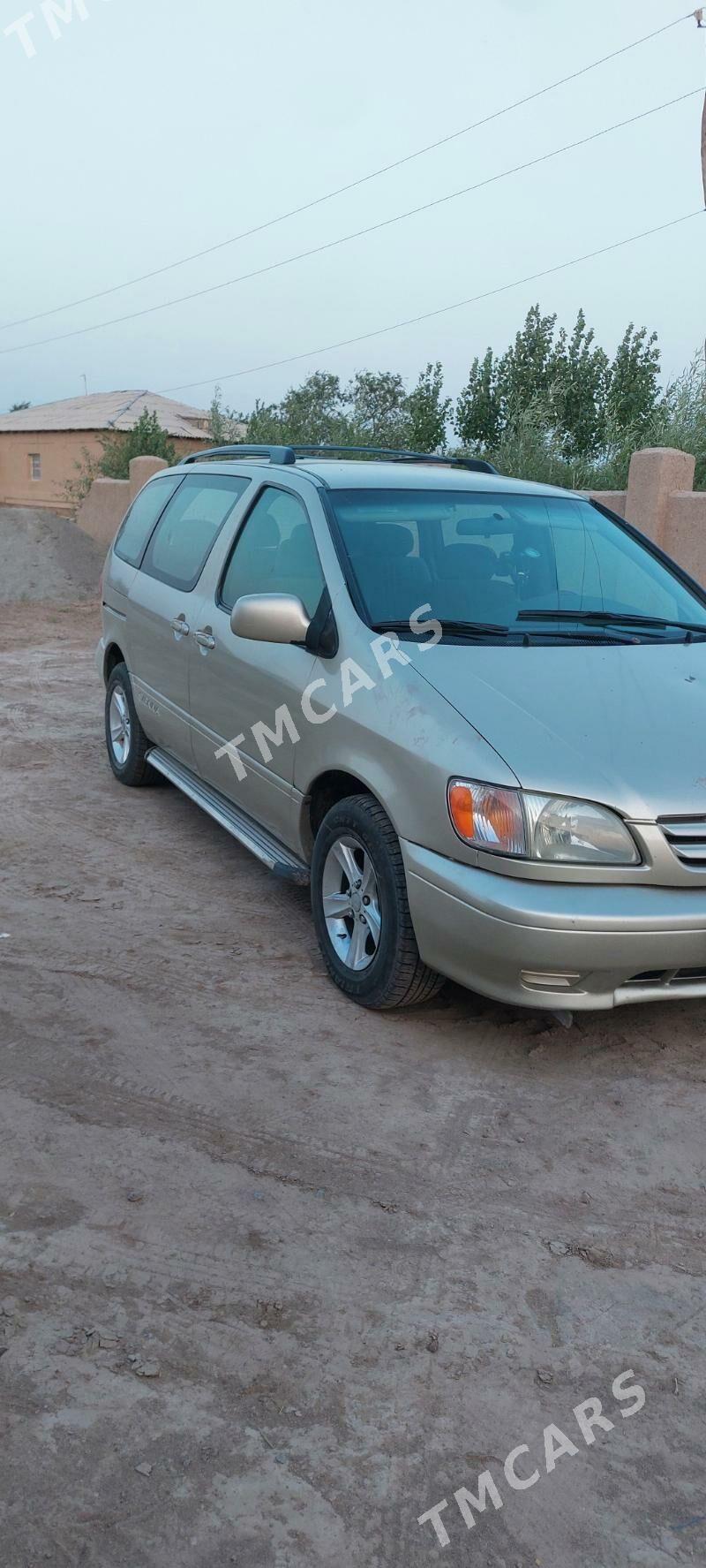Toyota Sienna 2003 - 140 000 TMT - Türkmenbaşy etr. - img 2