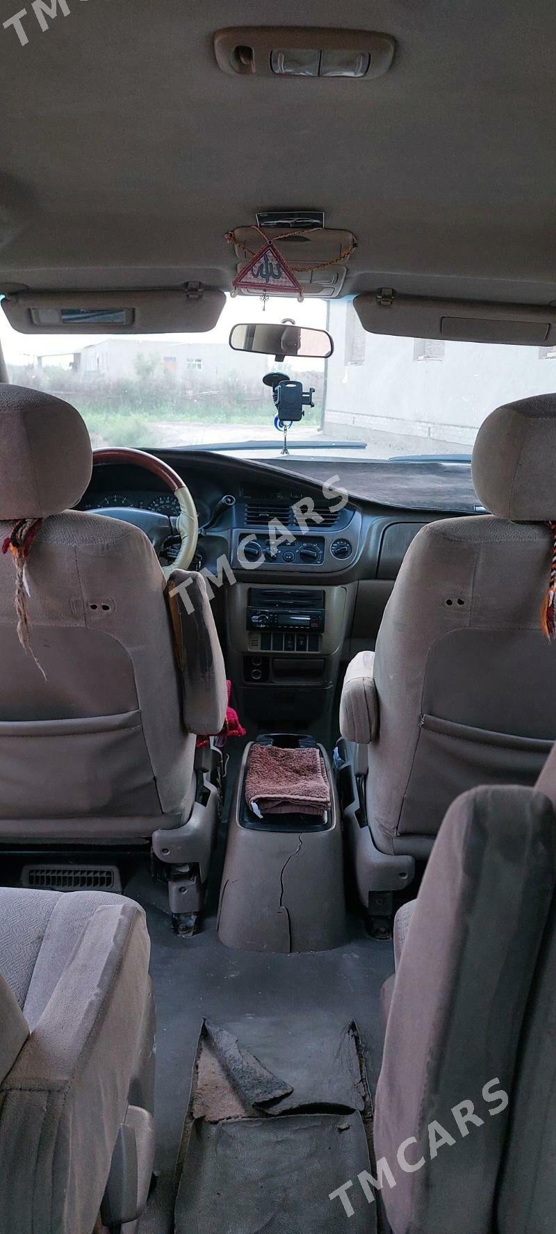 Toyota Sienna 2003 - 140 000 TMT - Türkmenbaşy etr. - img 3