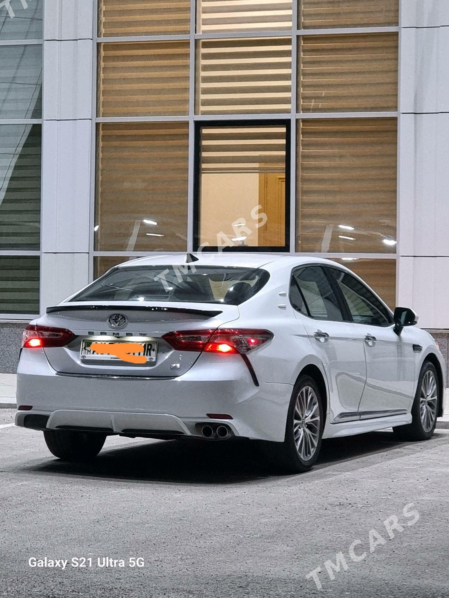Toyota Camry 2019 - 300 000 TMT - Baýramaly - img 2