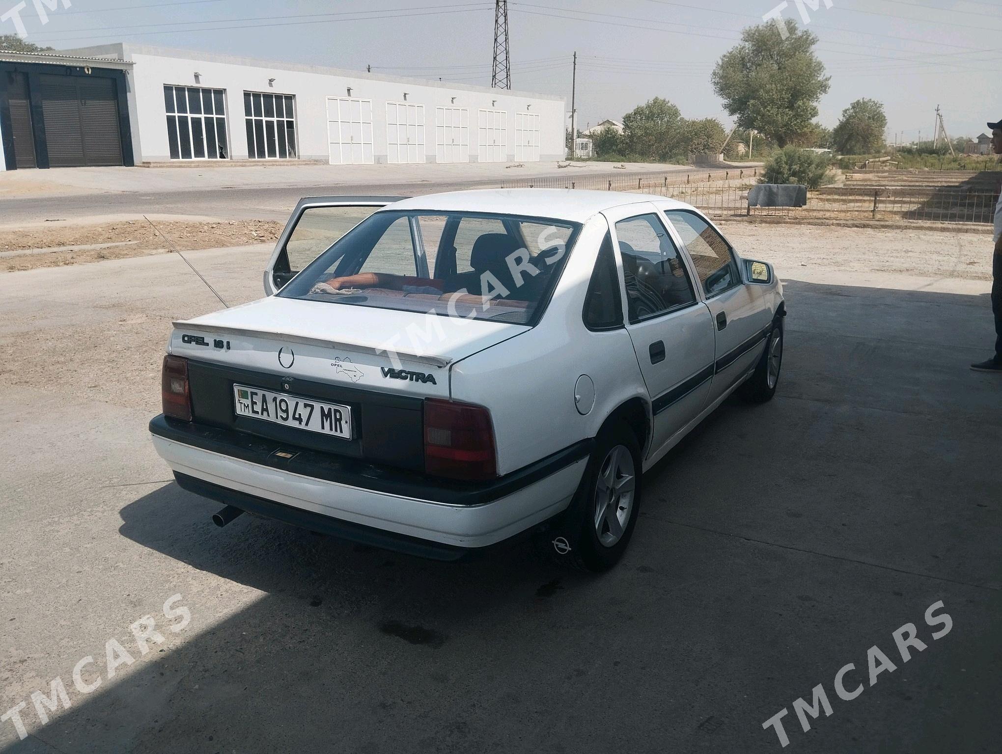 Opel Vectra 1990 - 30 000 TMT - Mary - img 2