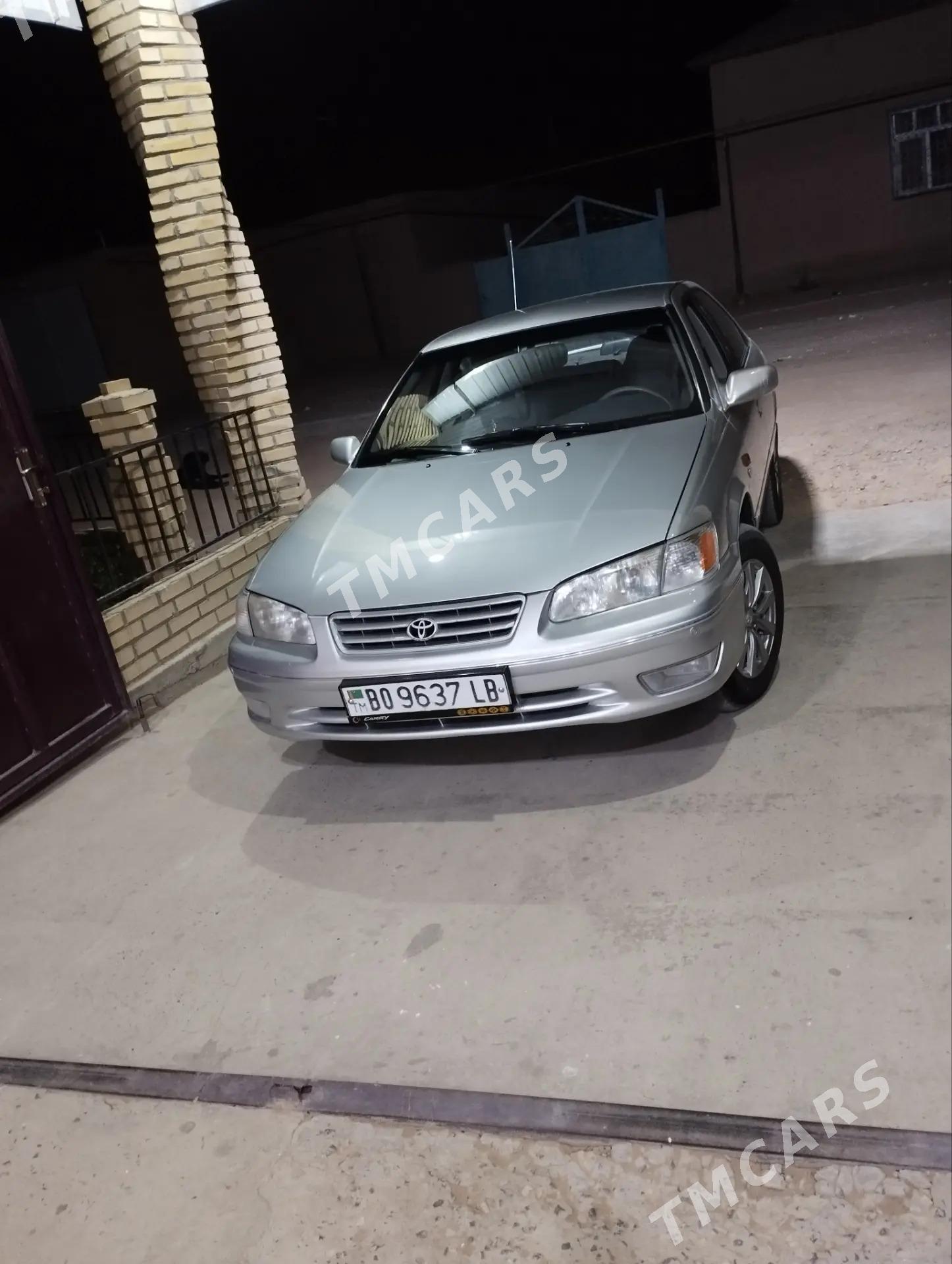 Toyota Camry 2000 - 130 000 TMT - Дарганата - img 2