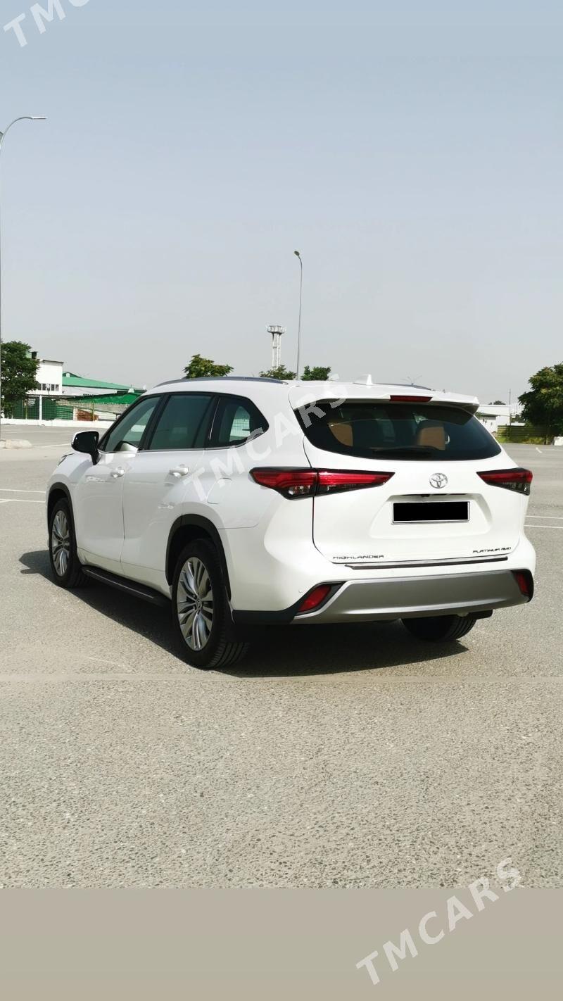 Toyota Highlander 2022 - 870 000 TMT - Ашхабад - img 4
