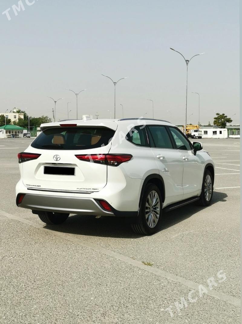 Toyota Highlander 2022 - 870 000 TMT - Ашхабад - img 2
