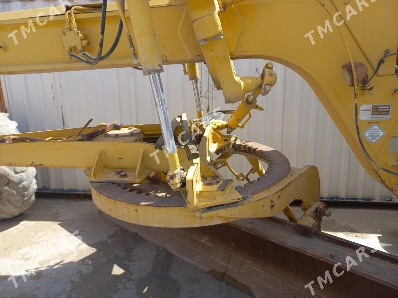Komatsu GD655-5 2003 - 350 000 TMT - Ашхабад - img 4