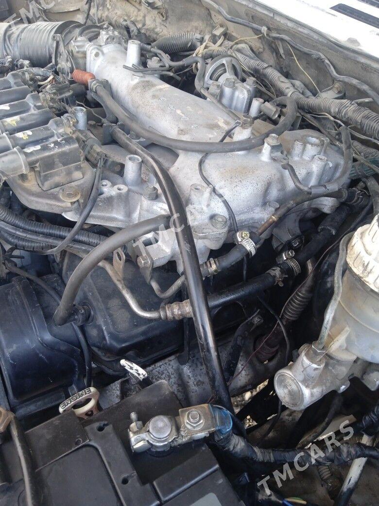 Mitsubishi Pajero 1992 - 78 000 TMT - Türkmenbaşy - img 4