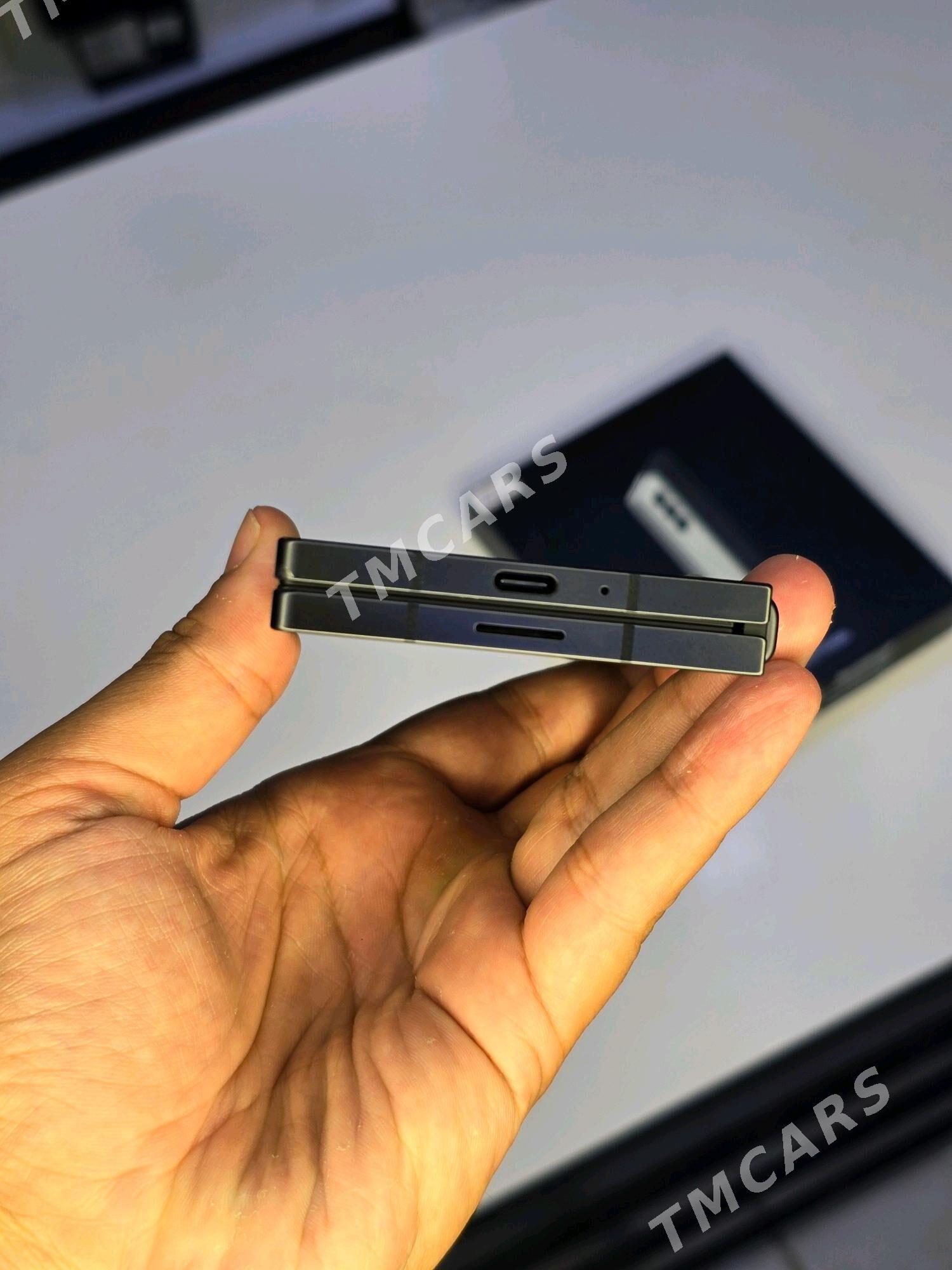 Galaxy Z Fold 6  12/256gb - Мары - img 5