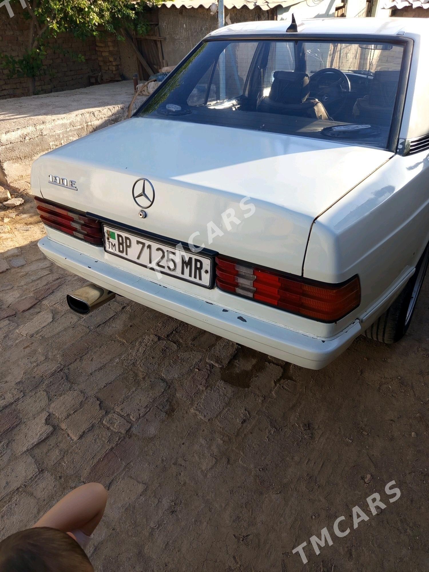 Mercedes-Benz 190E 1985 - 16 000 TMT - Векильбазар - img 3