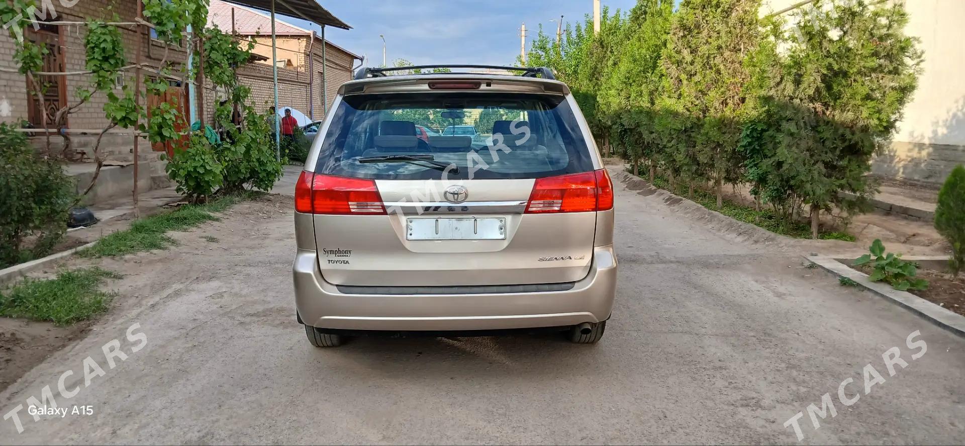 Toyota Sienna 2004 - 250 000 TMT - Daşoguz - img 5