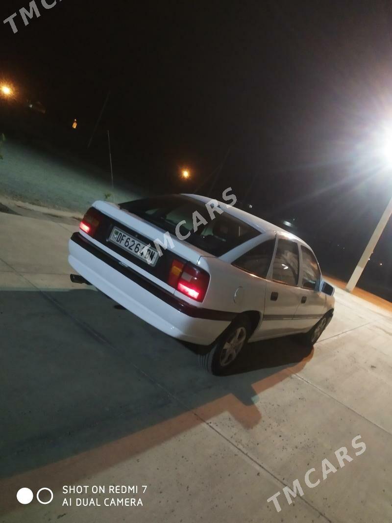 Opel Vectra 1992 - 33 000 TMT - Gyzylarbat - img 5